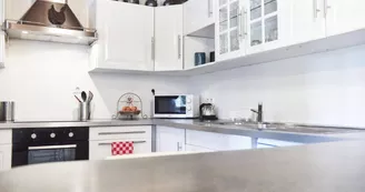 NUM 9 NUM 9