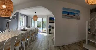 12. entrée,salle à manger, escalier 12. entrée,salle à manger, escalier