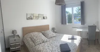 20. chambre 5 Pontons 1er étage 20. chambre 5 Pontons 1er étage
