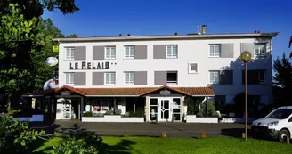 Hotel-le-relais2-2 Hotel-le-relais2-2